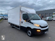 Utilitaire caisse grand volume Iveco Daily 35S15