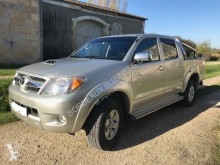 Toyota HiLux 3.0 TD-4D carro 4 x 4 / SUV usado