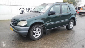 Voiture Mercedes-Benz M-Klasse ML 270 CDI
