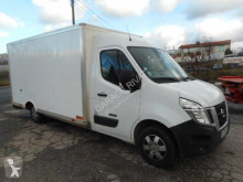 Utilitaire caisse grand volume Nissan NV400
