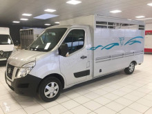 Utilitaire bétaillère Nissan NV400
