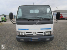 Nissan Cabstar utilitaire benne tri-benne occasion