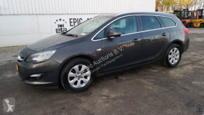 Astra Opel Sports Tourer 1.6 CDTI samochód używany