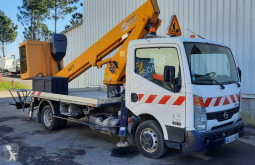 Carrinha comercial plataforma articulado Nissan Cabstar 35.11