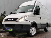 Kassevogn Iveco Daily 35 S 14 l2h2 trekhaak 3500 k