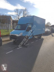 Fourgon utilitaire Iveco Daily 35C13