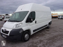 Fourgon utilitaire Peugeot Boxer 2,2L HDI 130 CV