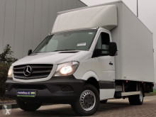 Mercedes Sprinter 516 closed box skåpbil stor volym begagnad