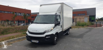 Utilitaire caisse grand volume Iveco Daily 35C16