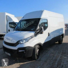 Fourgon utilitaire Iveco Daily 35S14V11