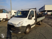 Utilitaire plateau ridelles Iveco Daily 35S15/2.3