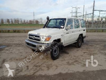 Voiture Toyota Land Cruiser