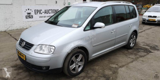 Voiture Volkswagen Touran 2.0 FSI