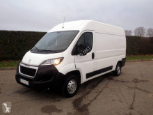 Fourgon utilitaire Peugeot Boxer 2,0L HDI