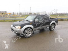 Voiture pick up Nissan Navara