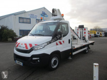 Furgoneta plataforma elevadora sobre camión Iveco Daily 35S12