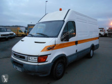 Fourgon utilitaire Iveco Daily