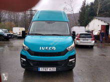 Fourgon utilitaire Iveco Daily 35C13V17