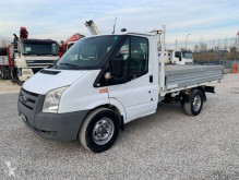 Utilitaire plateau ridelles Ford Transit