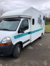 Van à chevaux Renault Master 120 DCI T35