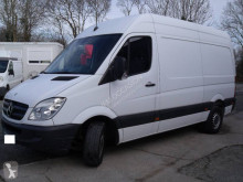 Fourgon utilitaire Mercedes