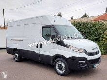 Fourgon utilitaire Iveco Daily 35S14V12