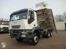 Mitsubishi 3 Seitenkipper mit Kran Fassi 45 használt hátra és két oldalra billenő kocsi haszongépjármű billenőkocsi