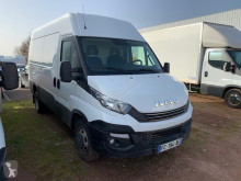 Furgoneta Iveco 35C14A8V furgoneta furgón usada