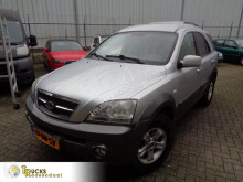 Автомобиль с кузовом «седан» KIA Sorento 2.4 + Manual + Airco
