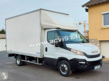 Utilitaire caisse grand volume Iveco Daily 35C16