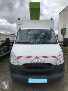 Iveco teleszkópos izületes haszongépjármű kosár Daily 70C17