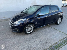 Voiture citadine Peugeot 208