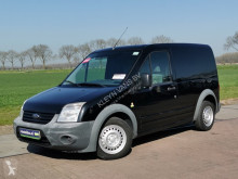 Fourgon utilitaire Ford Connect 1.8