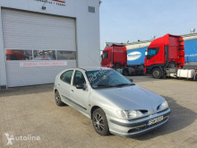 Veículo utilitário carro citadino Renault Megane 1.6