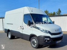 Fourgon utilitaire Iveco Daily 35C14V12
