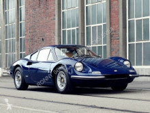 Voiture coupé Ferrari 246 GT
