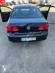 Volkswagen Passat automobile familiare usato