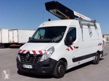 Utilitaire nacelle Renault Master 125