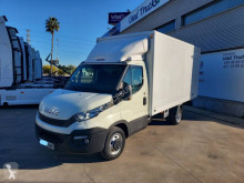 Veicolo commerciale cassonato grande volume Iveco Daily 35C15