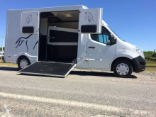 Veicolo commerciale Renault Master 125 van per trasporto di cavalli usato