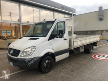 Fourgon utilitaire Mercedes