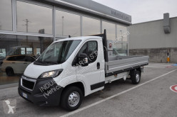 Fourgon utilitaire Peugeot