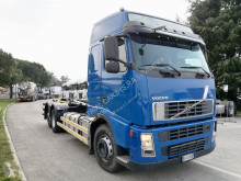 Utilitaire ampliroll / polybenne Volvo
