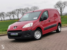 Fourgon utilitaire Peugeot Partner 1.6