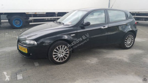 Personenwagen Alfa Romeo 147 1.9 JTD