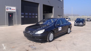 Voiture berline Peugeot 607 2.0 (AIRCONDITIONING)
