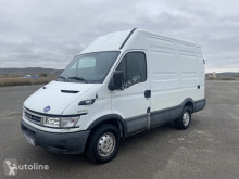 Furgoneta furgoneta furgón Iveco 35S12 2.3 hpi