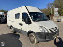 Fourgon utilitaire Iveco Daily 35S12