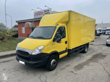 Fourgon utilitaire Iveco Daily 70C17