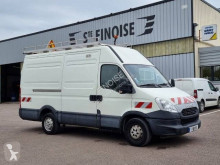 Fourgon utilitaire Iveco Daily 35S13